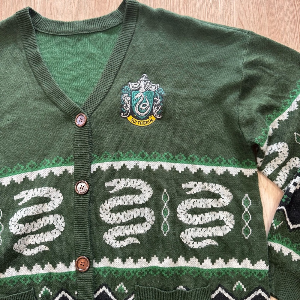 Harry Potter slytherin Hogwarts fair isle Cardigan Sweater - Picture 4 of 4